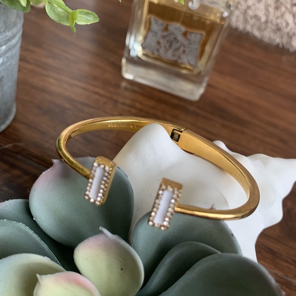 White & Gold Kate Spade enamel adventure bracelet - Picture 4 of 8